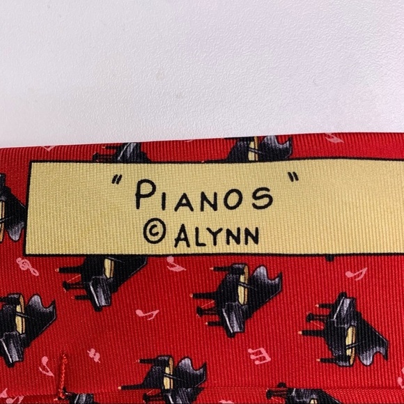 𝅺Alynn  I Red Piano NeckTie - Picture 2 of 5